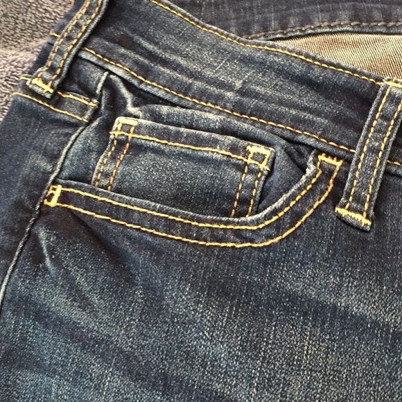 Hollister Jeans - Picture 3 of 4